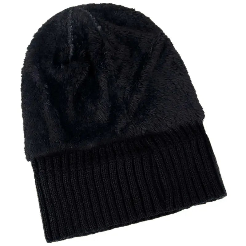 Women's URGENTMAN warm winter beanie hat with plush fur lining and thick knitted design