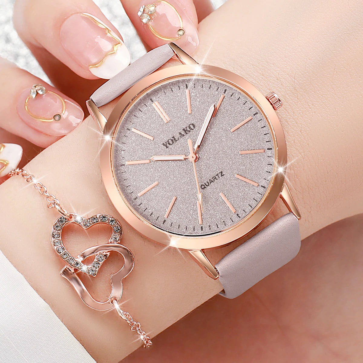6PCS/Set Fashion Frosted Dial Women's Quartz Watch Leather Band Wrist Watches Heart Jewelry Set（Without Box）