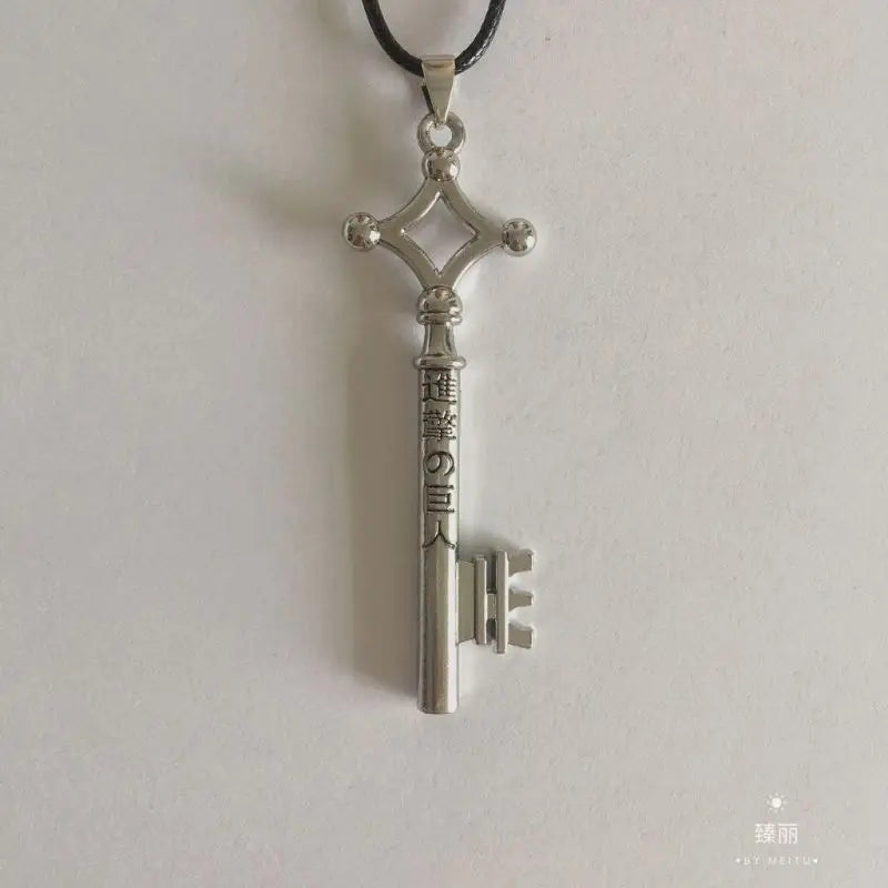 Anime Attack on Titan Necklace Eren Key Shingeki No Kyojin Pendant Vintage Retro Necklace Cosplay Party Jewelry