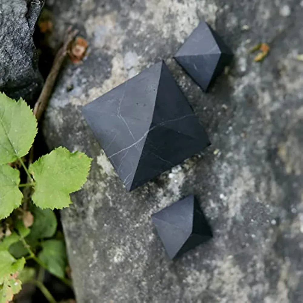 Genuine Natural Shungite Pyramid Tower Energy Crystals Raw Gemstone Point Stone,Healing Chakra Balancing Radiation 1pc