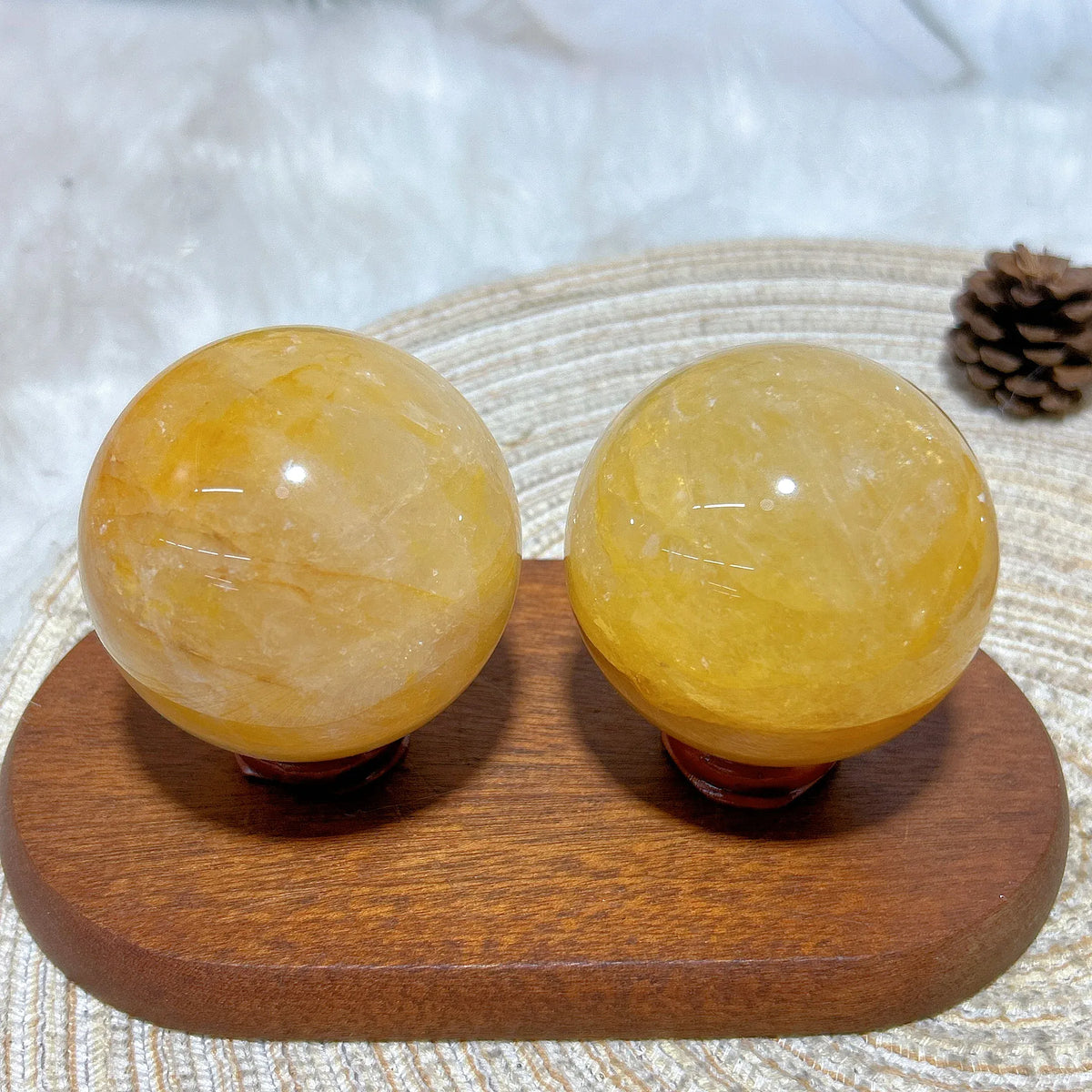 High Quality Healing Natural Crystal Golden Healer Sphere Polished Ball Mineral Reiki Ornament Home Decorations Room Decor Gift