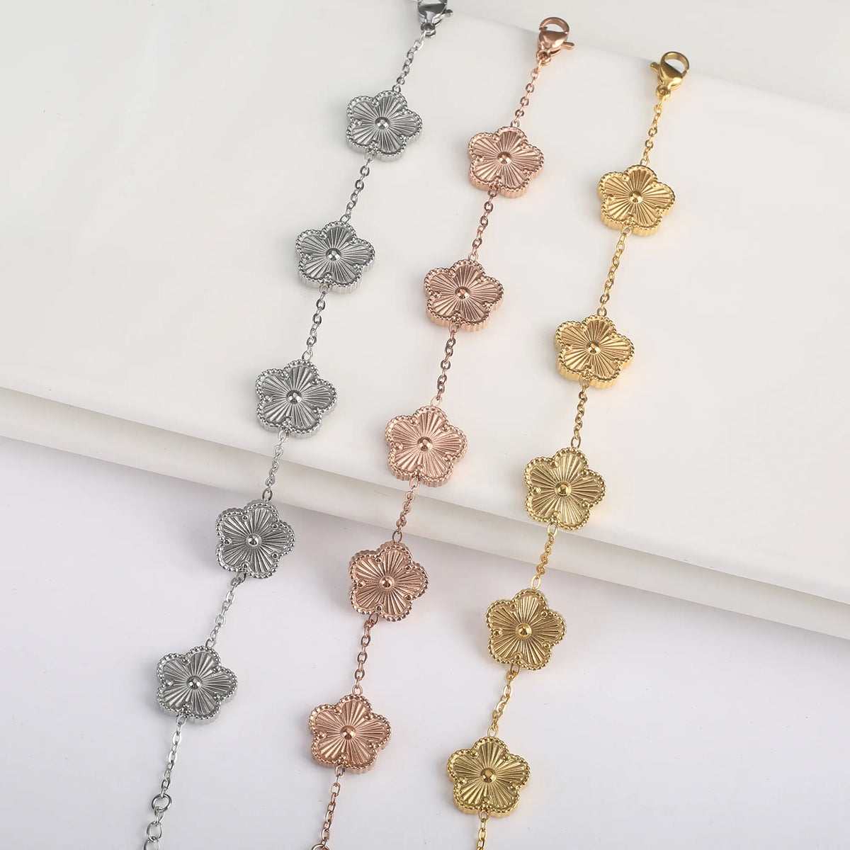 Hot Sale Stainless Steel Laser Five Leaf Flower Petal Adjustable Clover Bracelet Classic for Woman Girl Brand Jewelry Party Gift