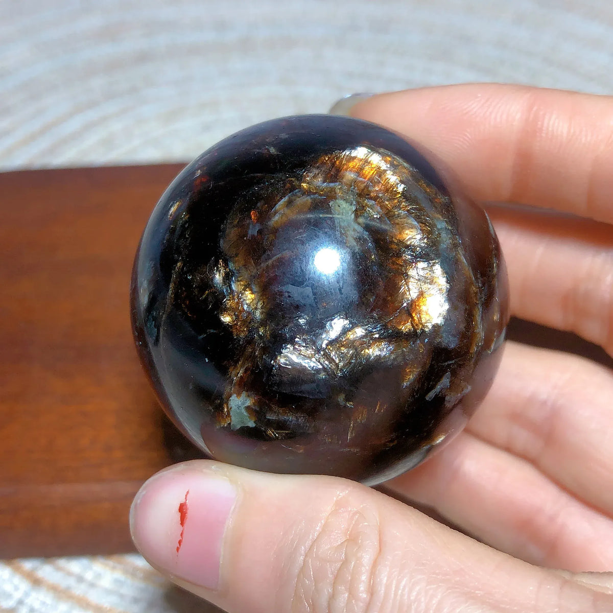 Natural Crystal Phlogopite Golden Flashy Mica Sphere Painting Gemstones Mineral Energy Reiki Home Decorations Gift