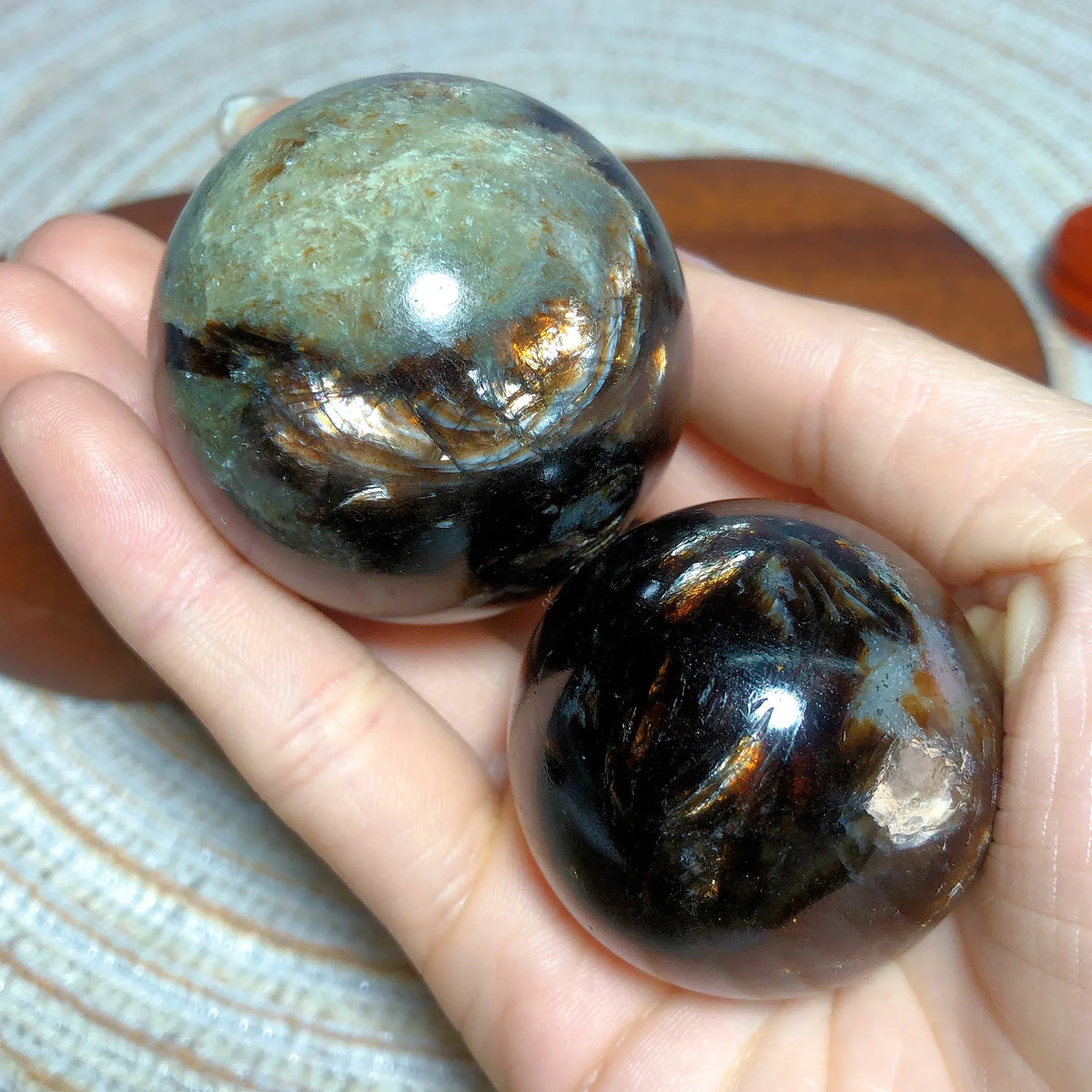 Natural Crystal Phlogopite Golden Flashy Mica Sphere Painting Gemstones Mineral Energy Reiki Home Decorations Gift