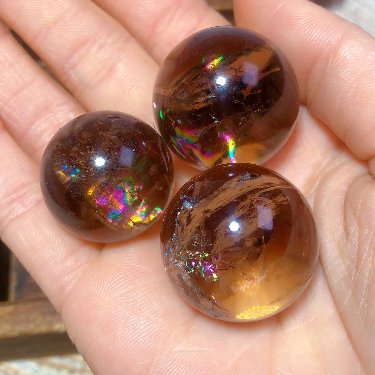 Natural Crystals Smokey Quartz Mini Rainbow Sphere Cute Size Carckle Ball Home Decorations Polished Mineral Energy Precious Gift