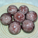 Natural Crystals Snowflake Strawberry Quartz Sphere BallEnergy Ornament Healing High Quality Home Decorations Room Decro Ore