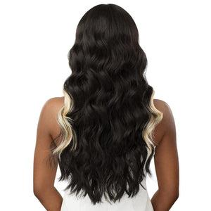 Outre Perfect Hairline 13x5 Lace Frontal Wig - Elanor