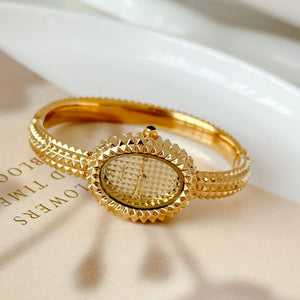 Scottie Luxury Gold Oval Quartz Watch for Women, Vintage Diamond-Pattern Bracelet