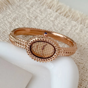 Scottie Luxury Gold Oval Quartz Watch for Women, Vintage Diamond-Pattern Bracelet