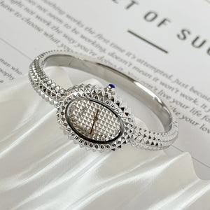 Scottie Luxury Gold Oval Quartz Watch for Women, Vintage Diamond-Pattern Bracelet