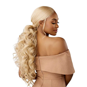 Sensationnel Synthetic Center Part HD Lace Wig - Butta 360 Unit 10