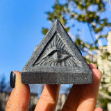 Shungite Pyramid Natural Crystals Ore Energy Eye Quartz Statue nergy Stones For Meditation Yoga Witch Home Fengshui